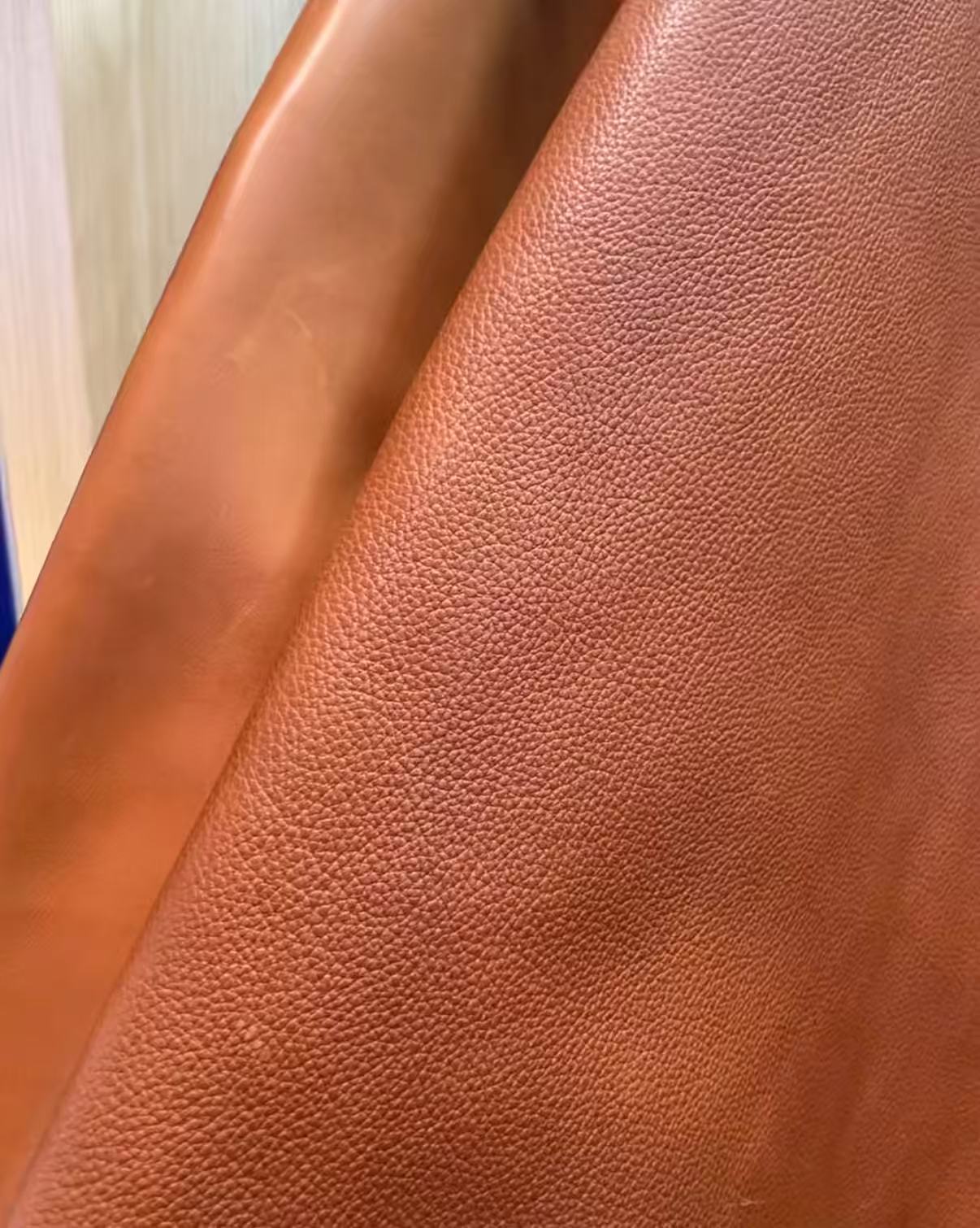 Barenia faubourg leather