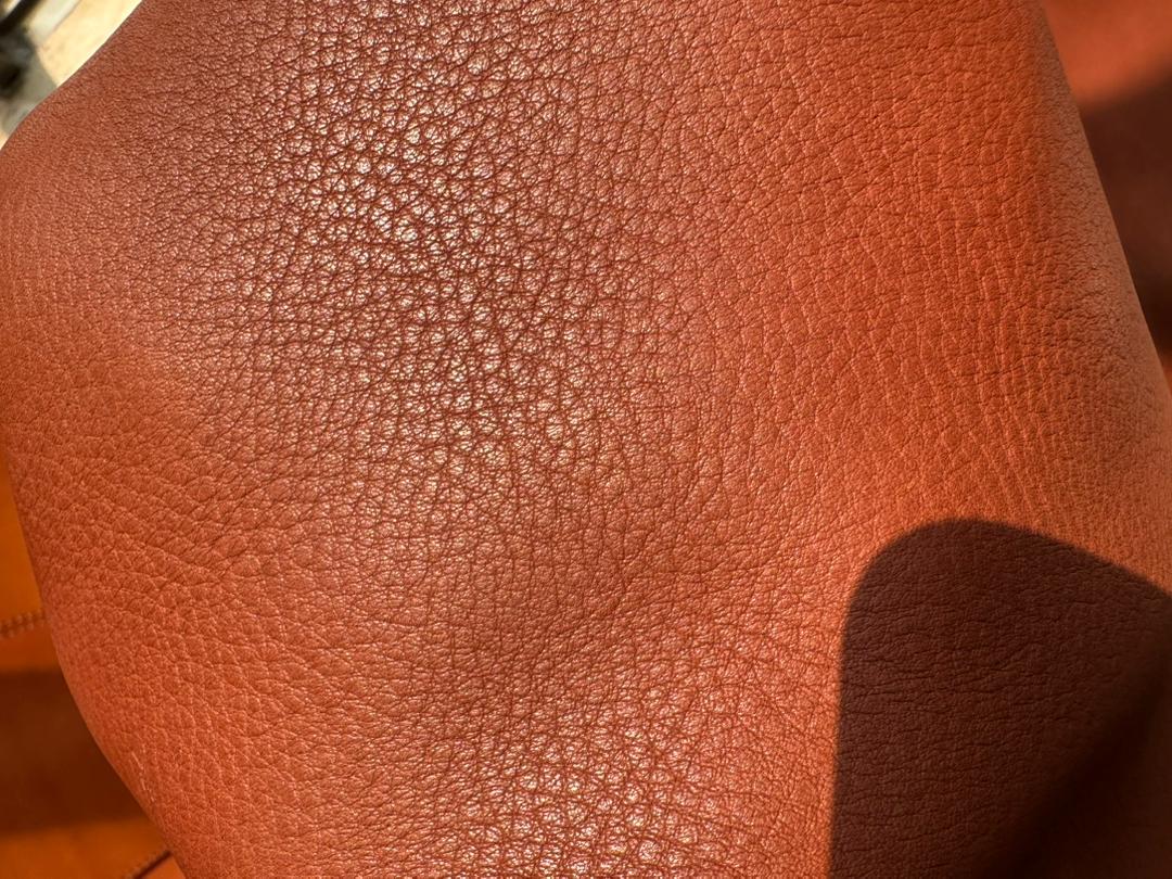 TS Barenia leather (Taurillow Saddle)