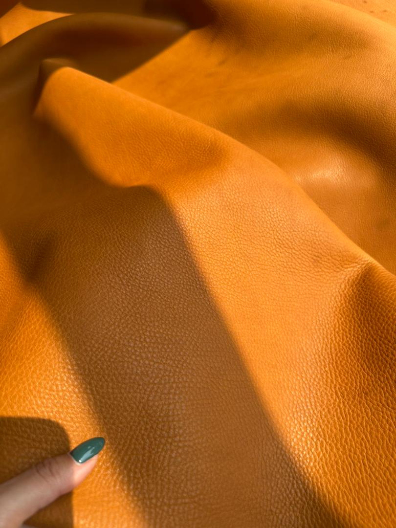 TS Barenia leather (Taurillow Saddle)